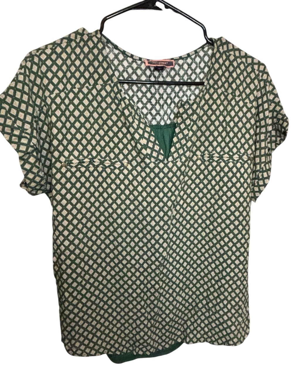 Green Diamond-Print Short Sleeve V-Notch Blouse